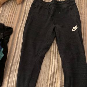 Nike Men’s joggers